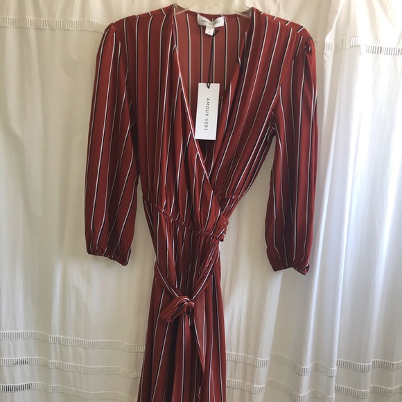 NWT Amour Vert Silk Wrap Dress - Picture 2 of 11